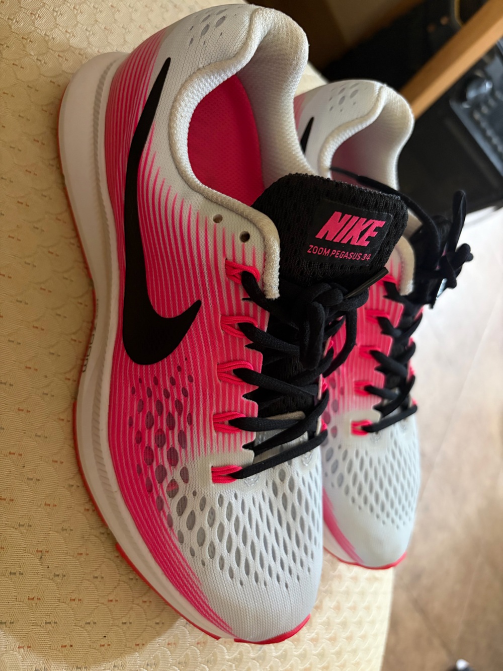 Nike Women’s Running Shoes in White, Pink & Black